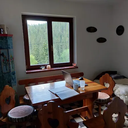 The House Next To The Forest - Lakmat 펜션 *