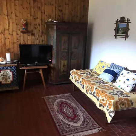 The House Next To The Forest - Lakmat *