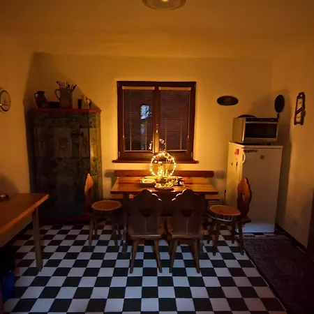 The House Next To The Forest - Lakmat * Nove Hamry